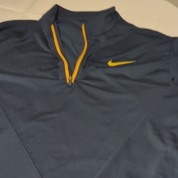 Unisex Nike Dark Blue Top with Yellow Details - Picture 3 of 3